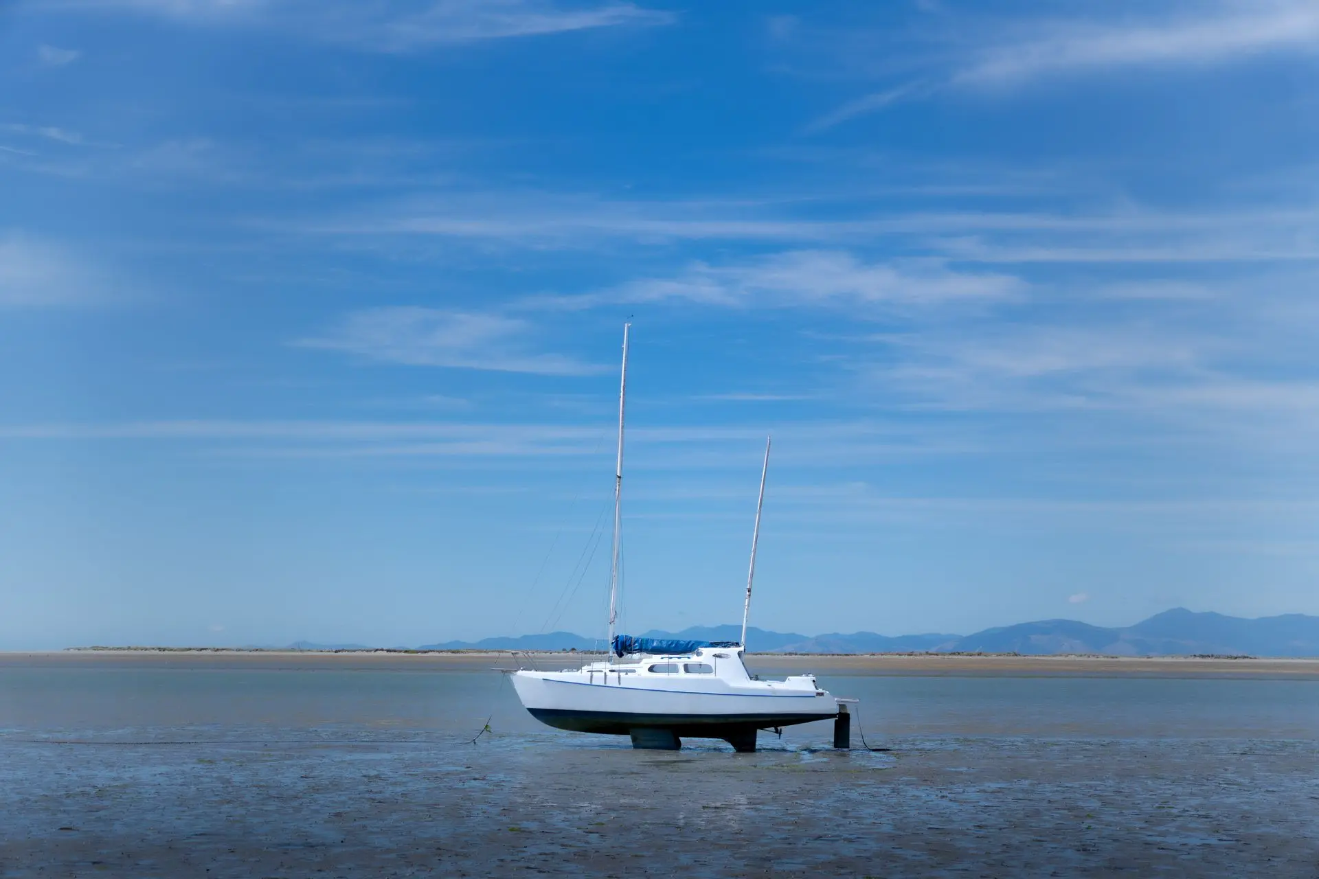 Boat 2 A beached boat with no water in sight